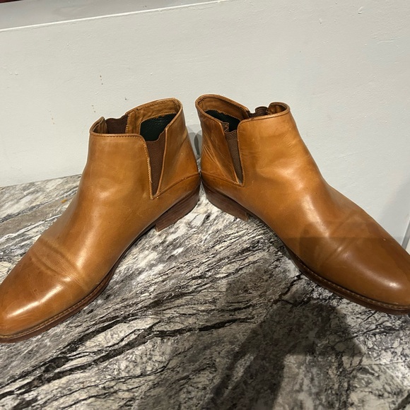 Joan & David Women’s Tan Leather Ankle Boots - Picture 4 of 9